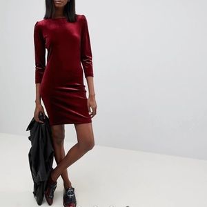 Oasis Velvet Puff Sleeve Dress